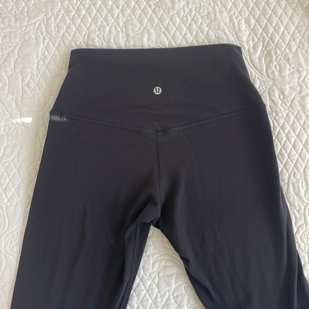 Black Lululemon leggings